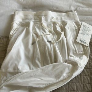 Never worn dance studio lulu lined pants